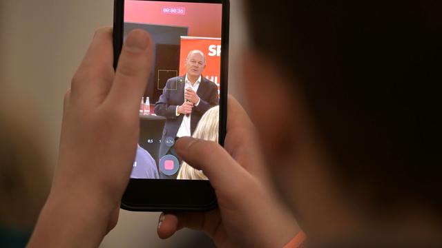 "Das ist antidemokratisch": Herr Scholz, warum hat man diese Brandmauer aufgestellt?