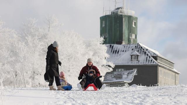 Frostige Temperaturen: Schnee-Spaß im Sauerland