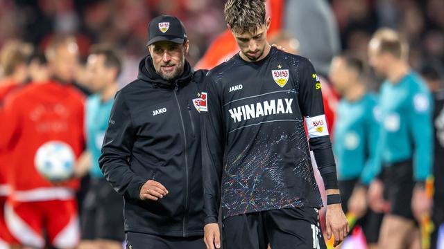 Fußball-Bundesliga: Nach langer Rückreise: Einsatz von VfB-Kapitän Karazor offen