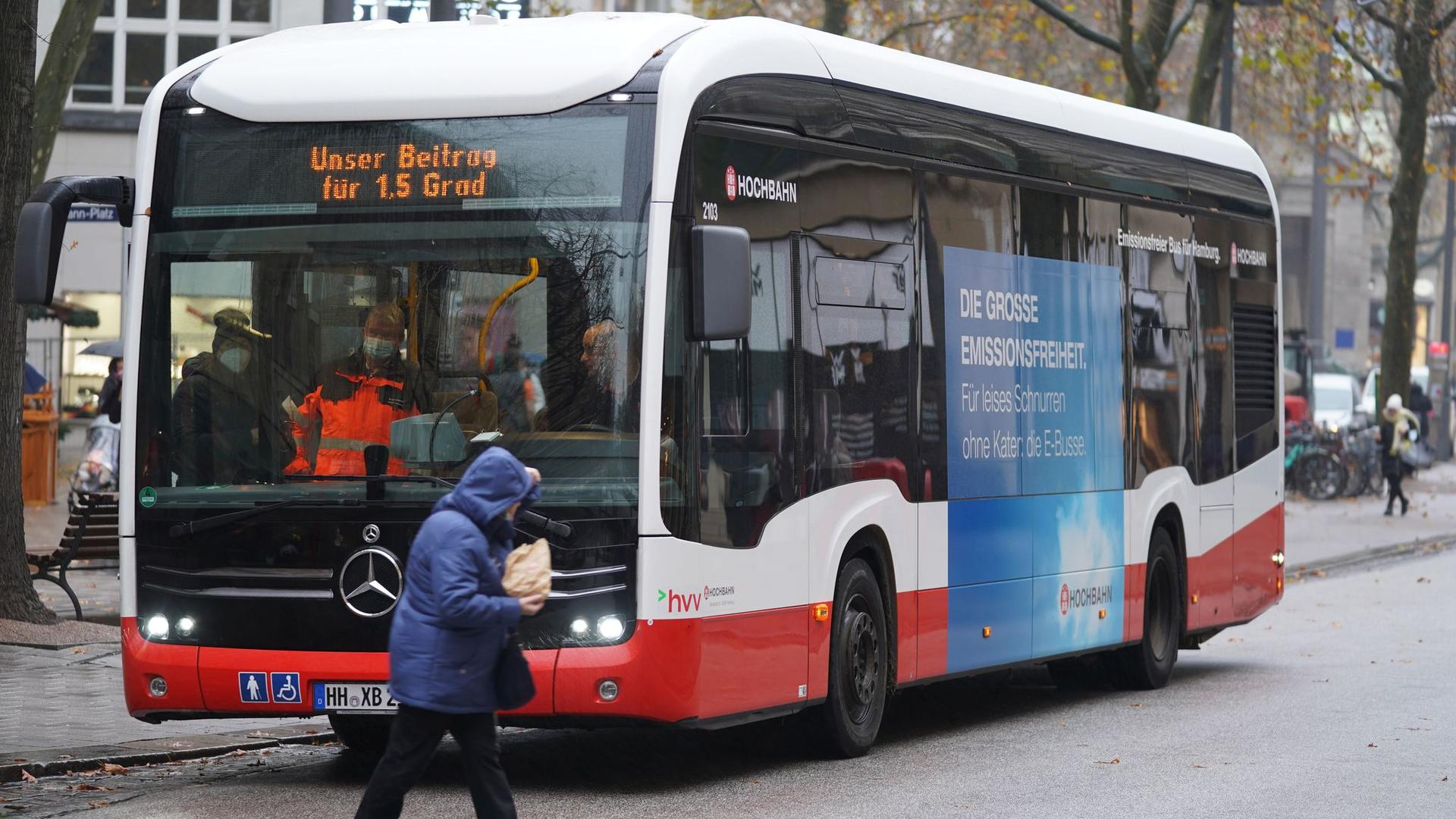 Verkehr: Teure E-Busse - Defizit der Hamburger Hochbahn wächst