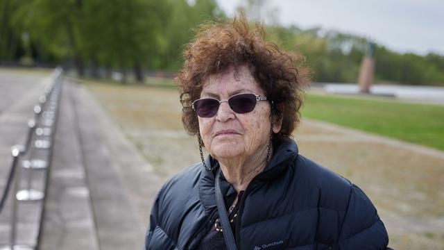 Avtorica Yelin in preživela holokavsta Arbel prejeli nagrado za grafično novelo