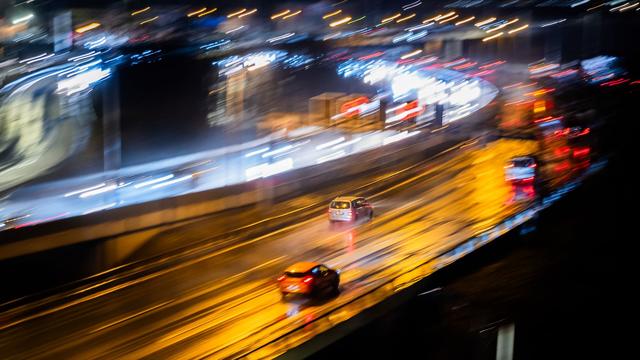 Unfälle: Autofahrer flüchtet nach Crash mit anderem Wagen