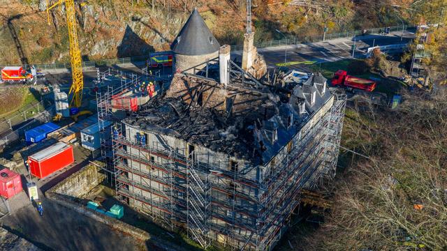 Nach Feuer: Großbrand im Schloss Hardenberg - Feuerwehreinsatz beendet