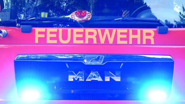 Polizei ermittelt: Sechs brennende Autos in Neumünster
