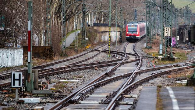 Umleitungen und Ausfälle: Bahn baut rund um Stuttgart - Das müssen Fahrgäste wissen