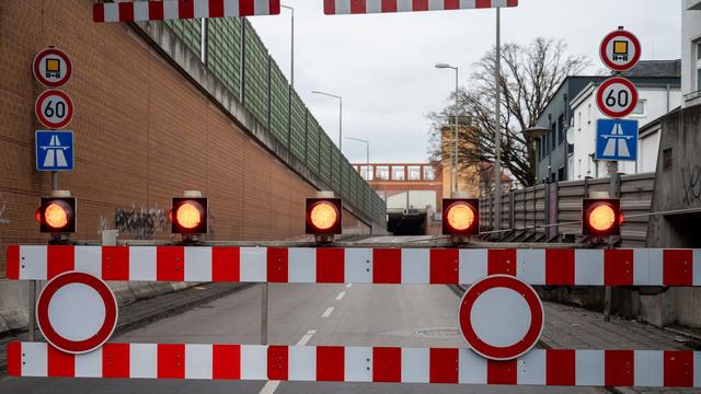 Verkehr: Bauarbeiten: Kurzzeitige Sperrungen auf der A100
