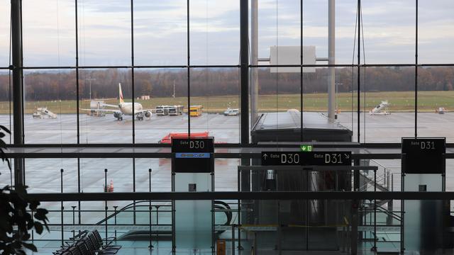 Flughafensicherheit: Flughafen Köln/Bonn: Erneut Passagiere auf Flugfeld