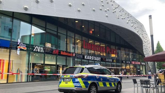 Online-Gruppierung: Nach Drohmail-Serie: Ermittler nehmen Verdächtige ins Visier