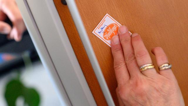 Schutz vor Gewalt: Schutzwesten für Gerichtsvollzieher – Auftrag in Kürze