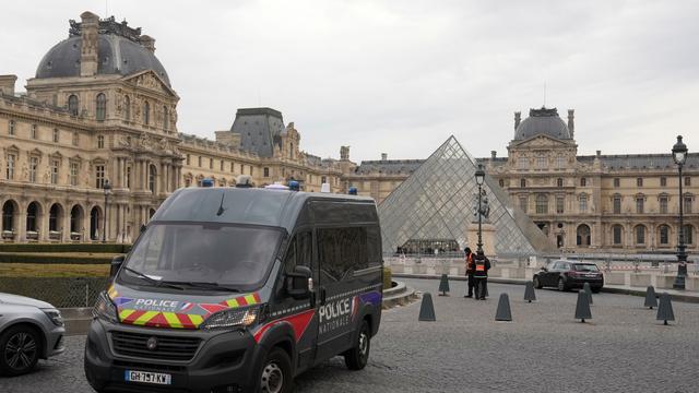 Kriminalität: Vier weitere Festnahmen nach Kunstraub im Louvre