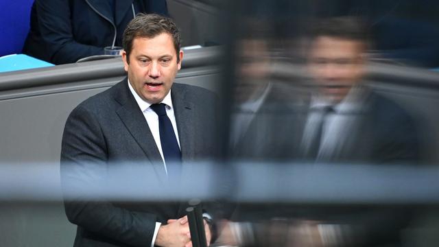 Etat 2026: Klingbeil: Haushalt 2026 war nur das Warm-Up