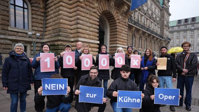 Bürgerschaft: 10.000 Unterschriften gegen geplante neue Oper