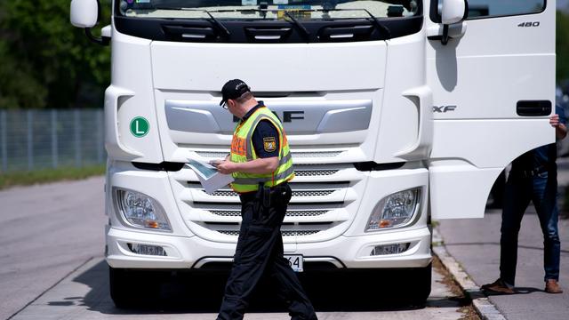 Verkehr: Hunderte Mängel bei Kontrolle von Bussen und Lkw