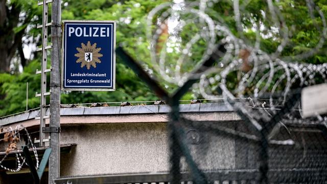 V Berlinu zasegli 800 kilogramov nezakonite pirotehnike in jo del uničili