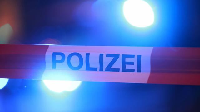 Mehrere Razzien: Polizei hebt mutmaßliche Diebesbande aus
