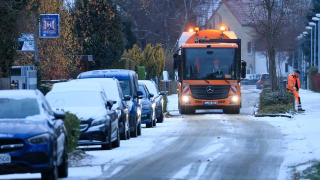 Wetter: Schnee und Glätte in Sachsen