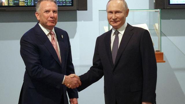 Verhandlungen zu Ukraine-Krieg: Telefon-Mitschnitt: Was lief zwischen Washington und Moskau?