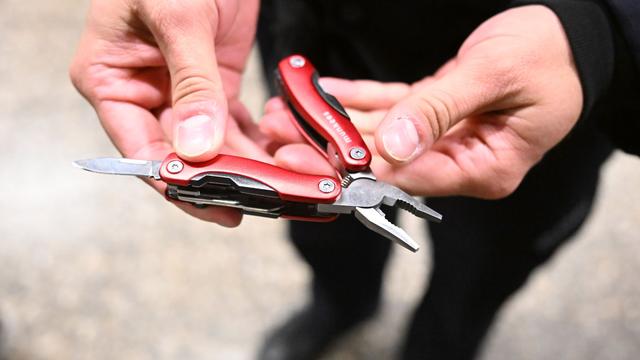 Sicherheitsgefühl verbessern: Messerverbot in Bus und Bahn in Kraft