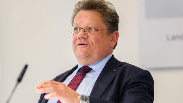 Arbeit: Sozialminister fordert Festanstellungen bei Lieferdiensten