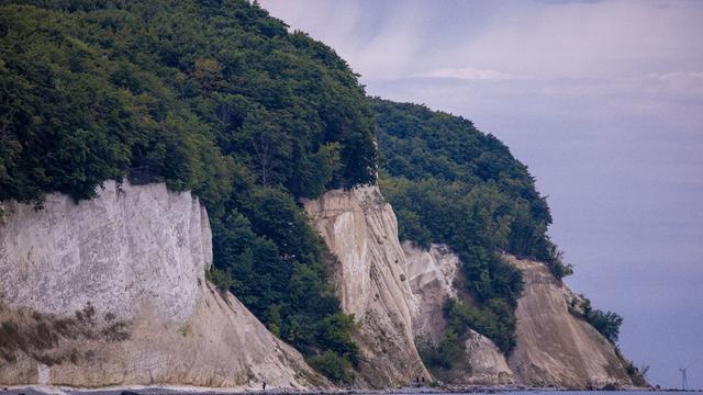 Gefahr am Meer: Umweltminister warnt vor gefährlichen Küstenabbrüchen in MV