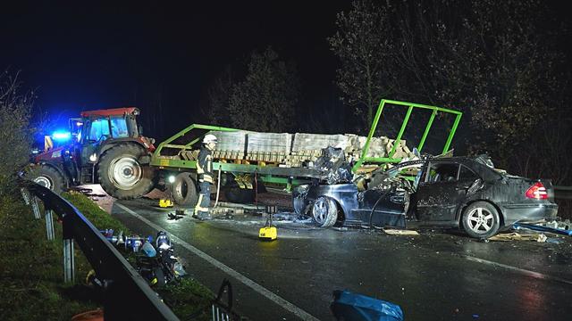 Verkehr: 19-Jähriger stirbt bei Auffahrunfall