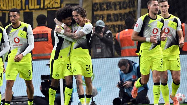 Fußball-Bundesliga: Anselmino und Adeyemi treffen: BVB überholt Leverkusen