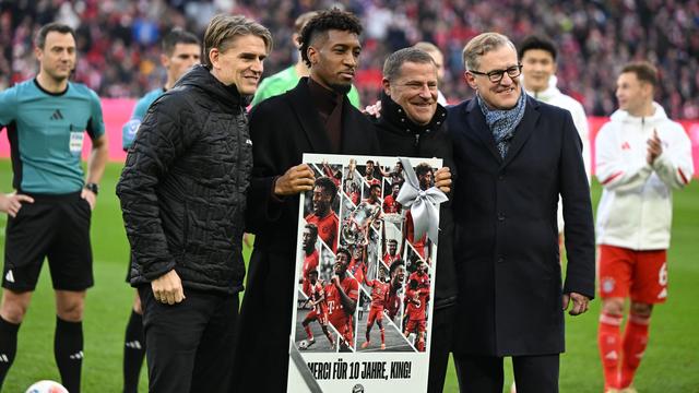 Fußball-Bundesliga: FC Bayern verabschiedet Coman - Blumen fürs Töchterchen