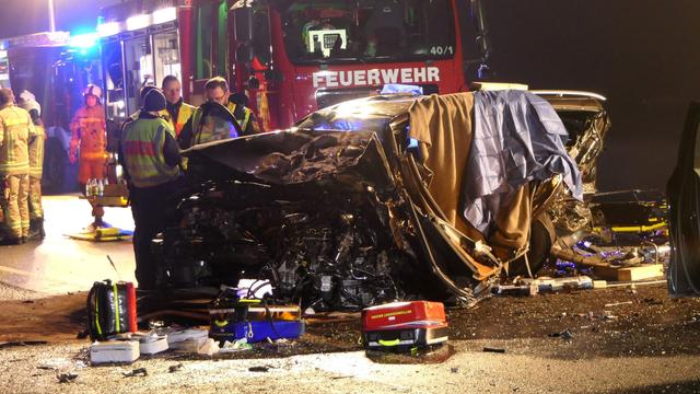 Unterfranken: Ein Toter und zwei Schwerverletzte bei Unfall