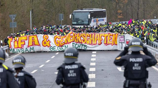 Jugendorganisation gegründet: Lob und Kritik am Polizeieinsatz bei Protest gegen AfD