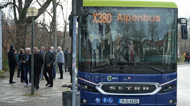 Verkehr: Alpenbus schließt Lücke im Nahverkehr in Oberbayern