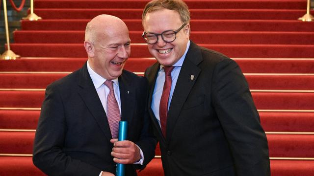 Staffelstab übergeben: Berlin will mehr Zugstrecken und mehr Flüge für den Osten