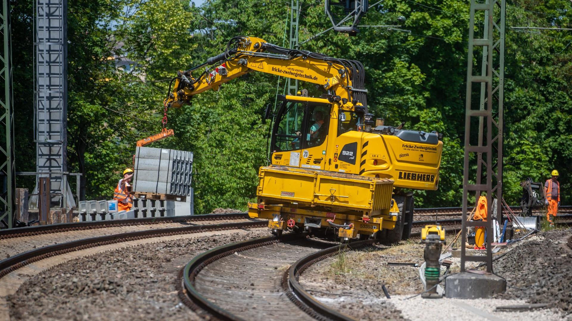 Deutsche Bahn: Verkehrsminister fordert bessere Infos zu Bahnbaustellen