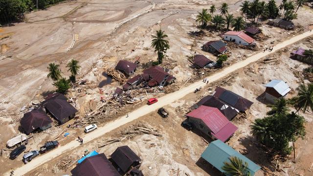 Katastrophe auf Sumatra: Fluten in Indonesien: Zahl der Toten steigt auf mehr als 600