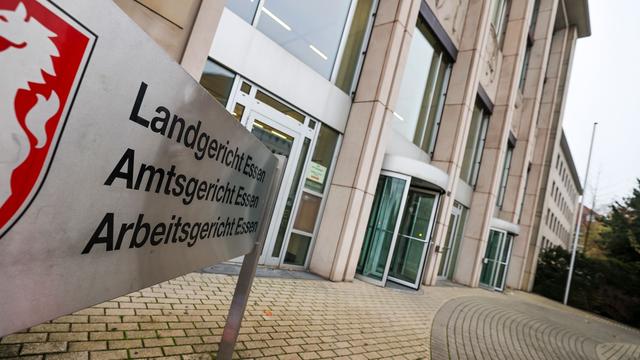 Mordurteil: Neue Freundin des Ehemanns erstochen: Lebenslange Haft