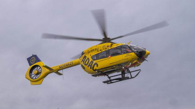 Rettungshubschrauber: Rotorblatt beschädigt: 
