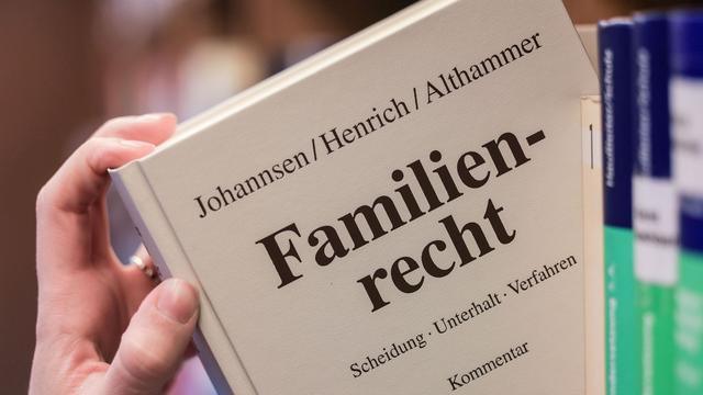 Statistik: Weniger Ehen in MV geschieden