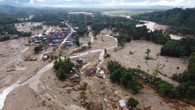 Hochwasser in Indonesien: Flutkatastrophe auf Sumatra: Zahl der Toten steigt auf 750