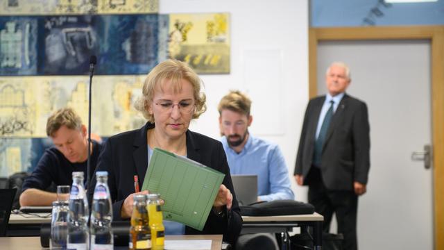 Anschlag auf Weihnachtsmarkt: Abgeordnete kritisieren Umgang mit Täter-Hinweisen im LKA