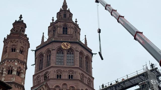 Kirche: Nach 15 Jahren: Freie Sicht auf Westturm des Mainzer Doms