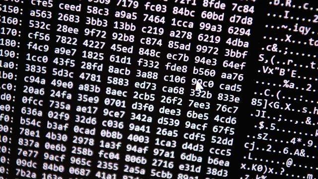 Kriminalität im Netz: Anlagebetrüger ködern mit falscher Promi-Werbung ihre Opfer