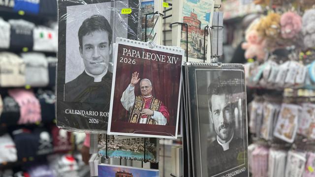 Tourismus: Kalendermänner: Echter Papst, falsche Priester