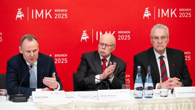 Innenministerkonferenz: Innenminister uneinig über Böllerverbot an Silvester