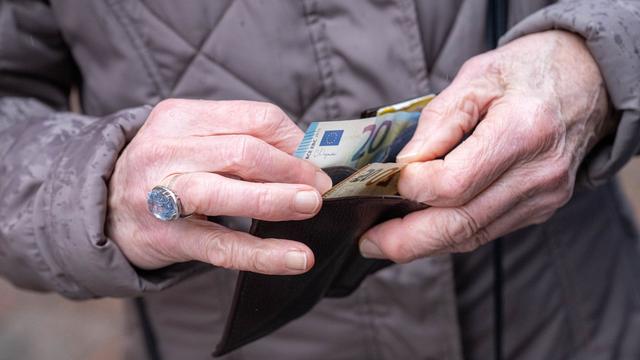 Entscheidung im Rentenstreit: Rentenpaket: Mehr Geld für Rentner, Mütter, Senioren im Job