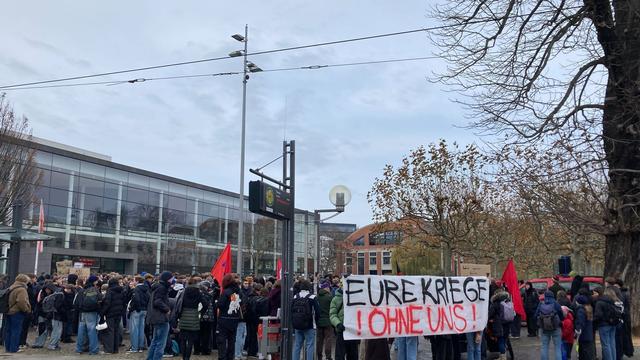 Zukunftsfrage: Schüler gegen Wehrdienstpläne: 