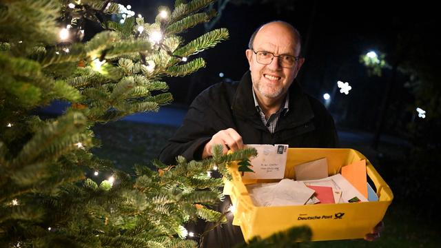 Leiter Nikolausbüro: Seit fast 60 Jahren beantwortet er Briefe an den Nikolaus