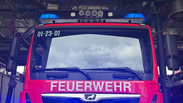 Brände: Wohnungsbrand in Halle – Mieterin leicht verletzt