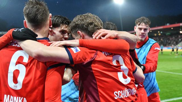 Fußball-Bundesliga: Heidenheim setzt nächstes Ausrufezeichen im Abstiegskampf