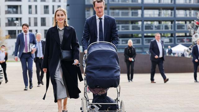 Leute: Hendrik Wüst freut sich auf Familienzuwachs im Frühjahr