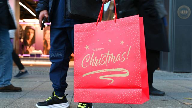 Verbandsumfrage: Händler spüren noch keine Weihnachtskauflaune bei Kunden
