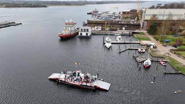 Notfälle: Alkoholisierter Fahrer folgt dem Navi ins Wasser der Schlei